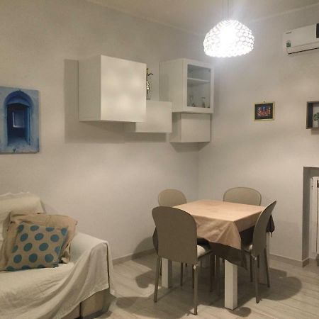 Medeum Apartment Modugno Bagian luar foto