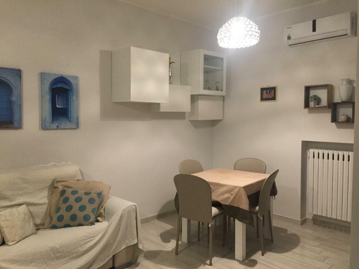 Medeum Apartment Modugno Bagian luar foto