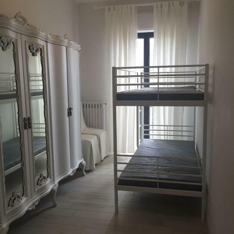 Medeum Apartment Modugno Bagian luar foto
