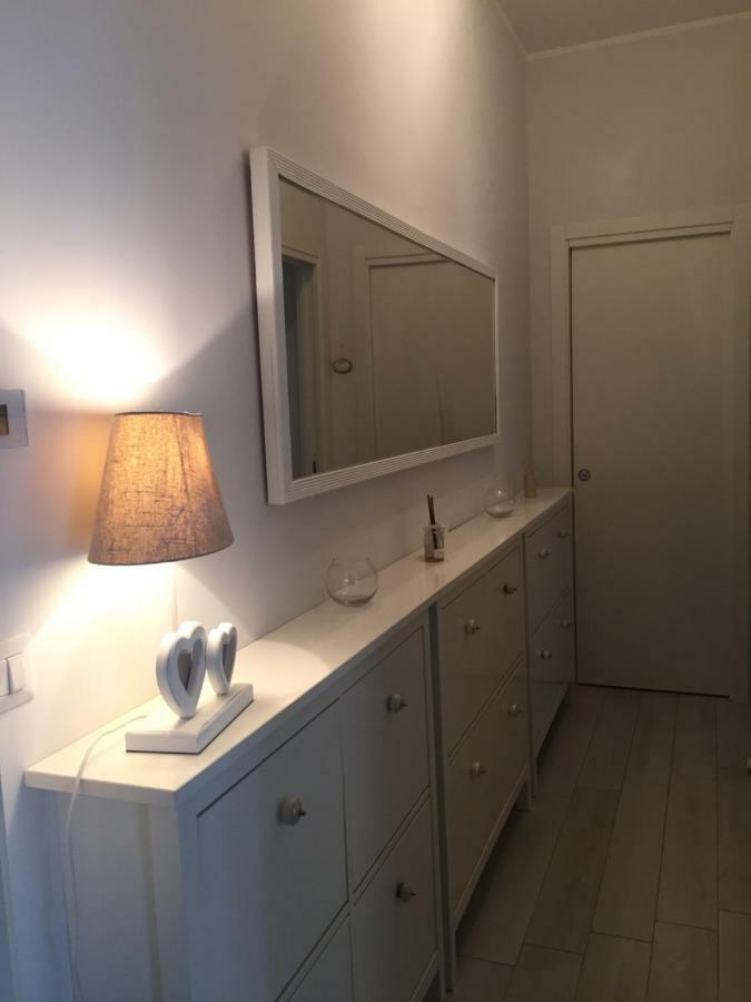 Medeum Apartment Modugno Bagian luar foto